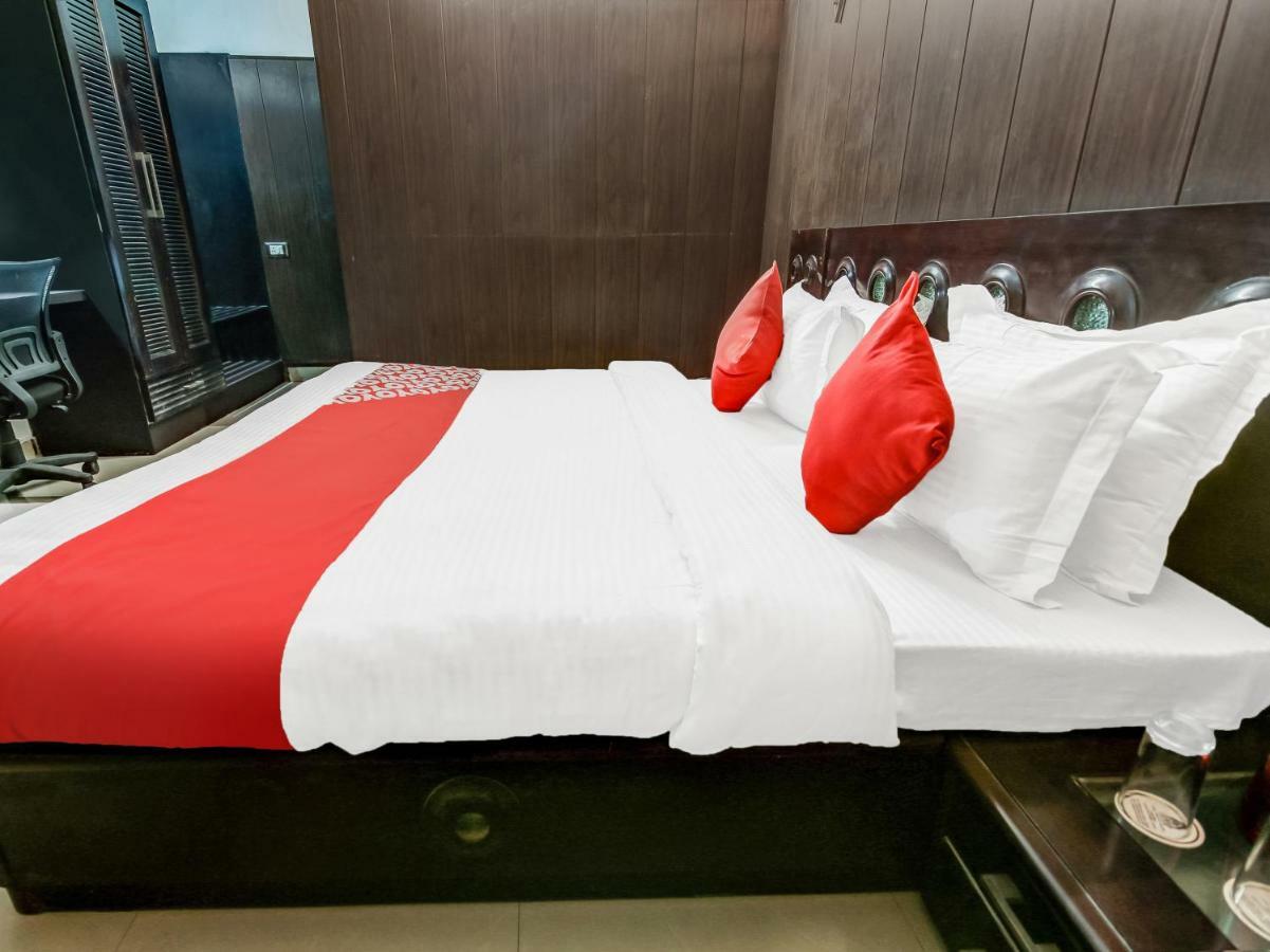 Oyo 27999 Hotel Deep Sirsa Экстерьер фото