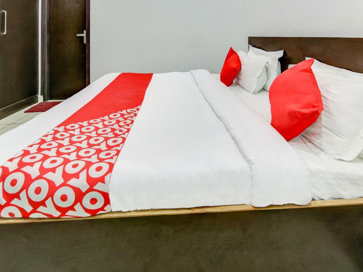 Oyo 27999 Hotel Deep Sirsa Экстерьер фото