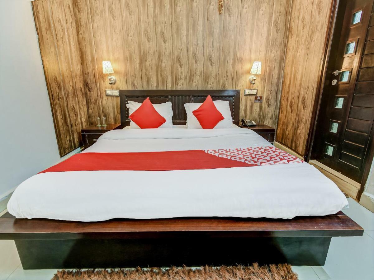 Oyo 27999 Hotel Deep Sirsa Экстерьер фото